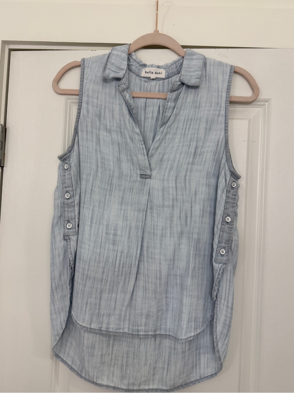 Bella Dahl Light Blue Sleeveless Split-Hem V-Neck Top with Side Button Detail